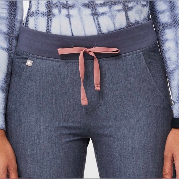 FIGS High Waisted Zamora Jogger Scrub Pants Heather Denim Small Petite NEW - Picture 2 of 7